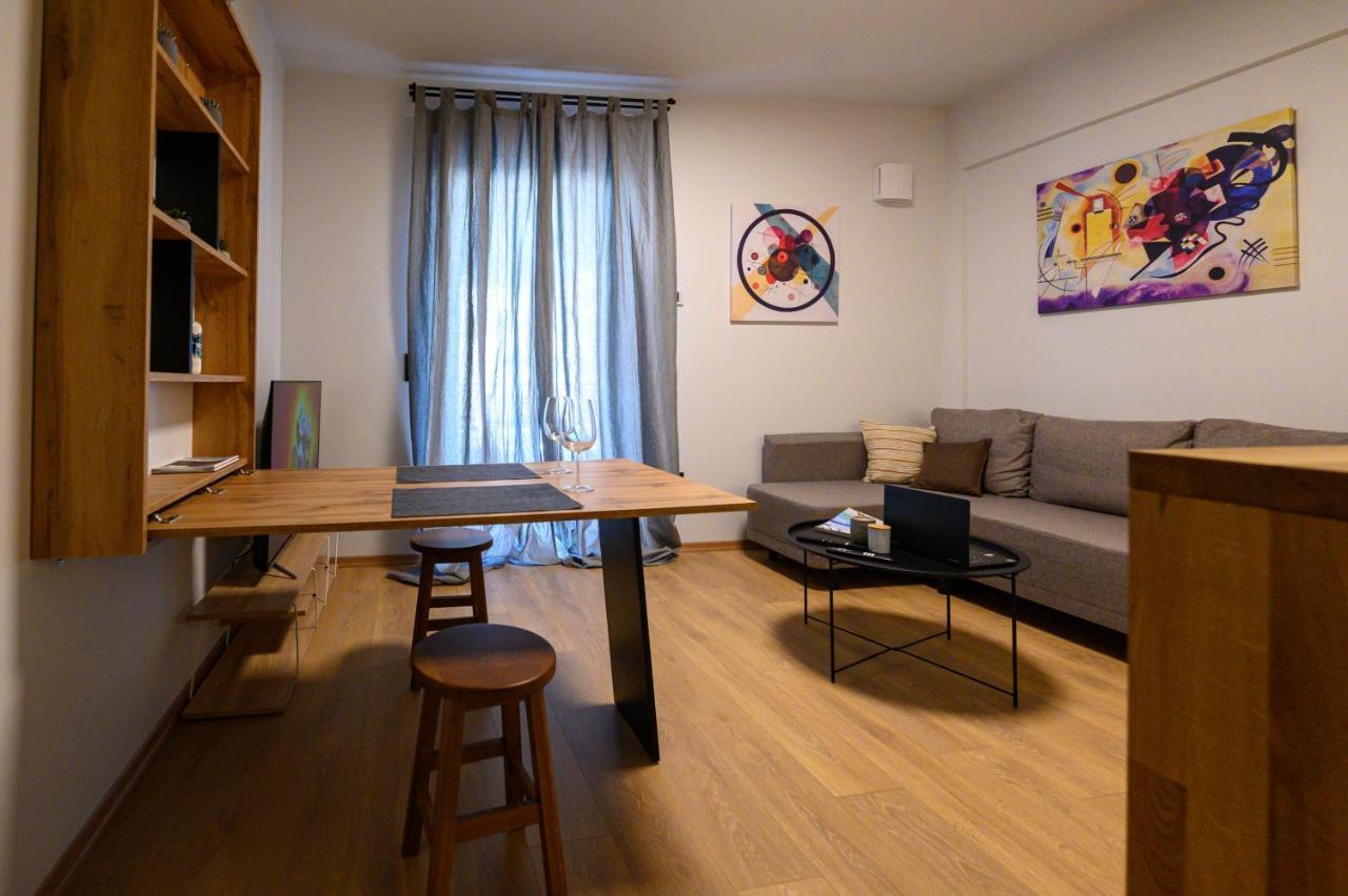 Plato 42 Apartment Kalamata Ngoại thất bức ảnh